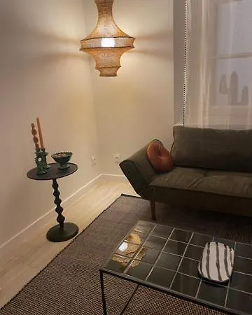 Arty Avec Patio Nimes