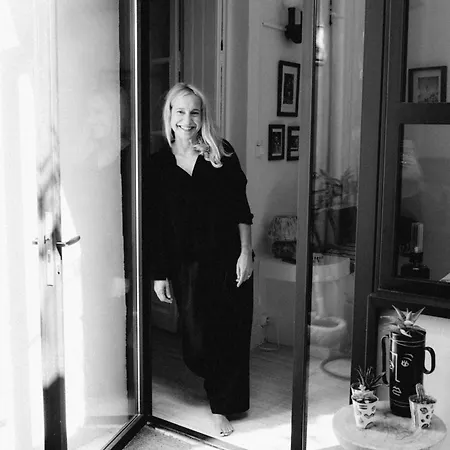 Arty Avec Patio Apartment Nimes