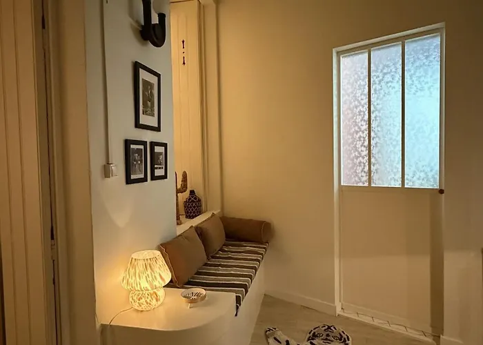 Arty Avec Patio * Nîmes